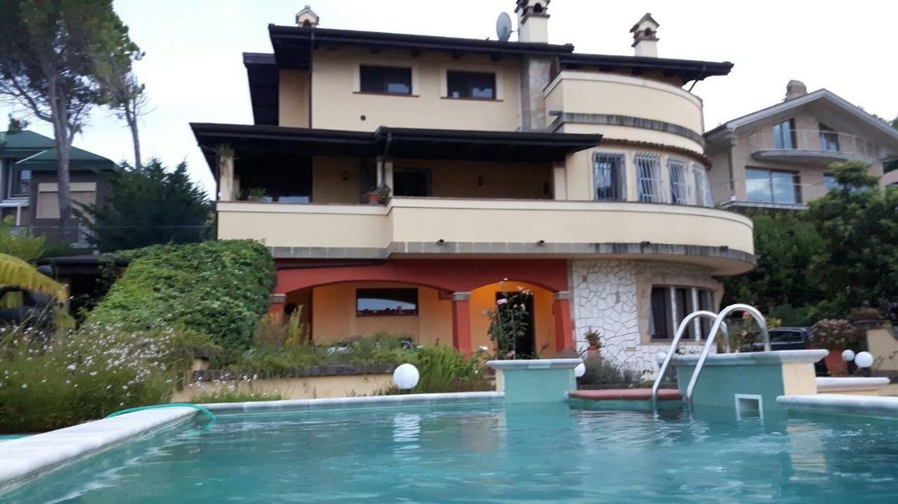 Villa Letizia Pineta ภายนอก รูปภาพ